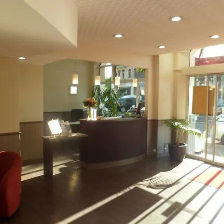 Moderne 3* La Malène
